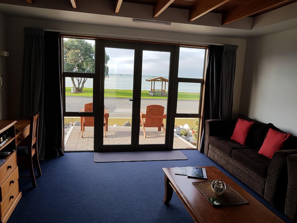 The Anchor Inn Beachfront Motel Кайкоура Екстер'єр фото